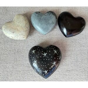 4 Stone Heart Paperweights Palm Stones Carved Grey Black Celestial Stars Decor
